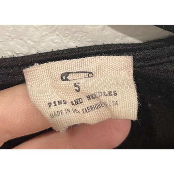 PINS AND NEEDLES Eyelet Black Crop Top - Picture 2 of 5